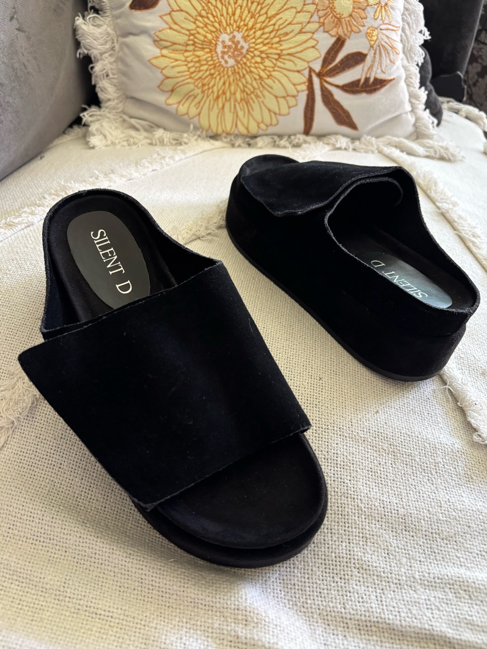 Silent D x Free People Perry
Suede Slide Black Platform Sandal Size EU 38 US 7.5